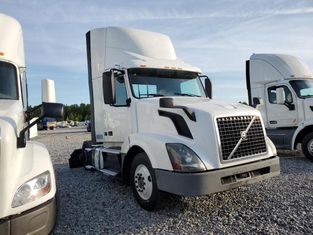 2017 VOLVO VNL VNL, null