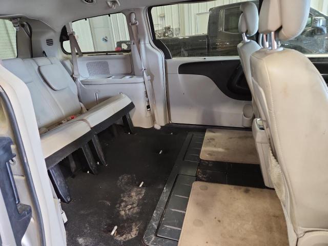 2C4RC1CG3DR590218 - 2013 CHRYSLER TOWN & COU TOURING L GOLD photo 10