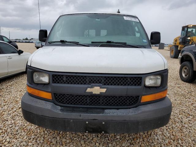 1GCWGAFF7H1188500 - 2017 CHEVROLET EXPRESS G2 WHITE photo 5