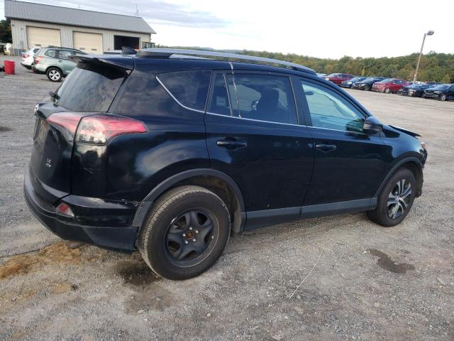 2T3BFREV1JW807141 - 2018 TOYOTA RAV4 LE BLACK photo 3