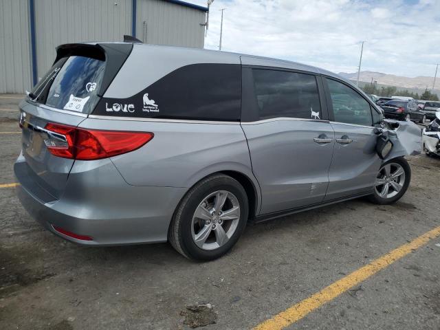 5FNRL6H56LB045886 - 2020 HONDA ODYSSEY EX SILVER photo 3