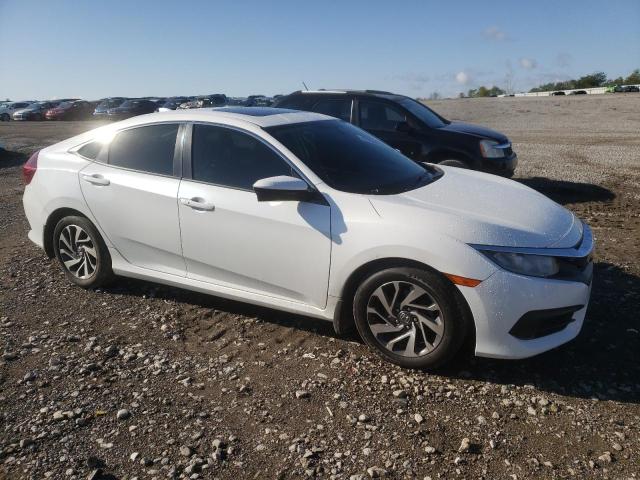 19XFC2F71JE022437 - 2018 HONDA CIVIC EX WHITE photo 4