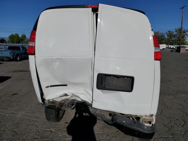 1GCWGAFG6L1275015 - 2020 CHEVROLET EXPRESS G2 WHITE photo 10