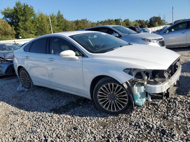 3FA6P0D93JR197123 - 2018 FORD FUSION TITANIUM/PLATINUM WHITE photo 4