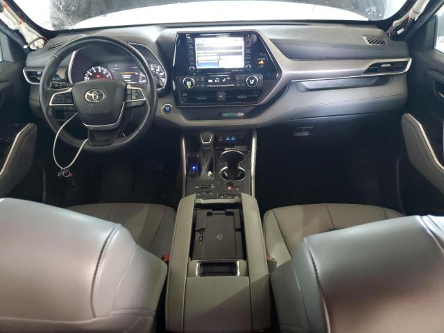 5TDHZRBH3NS204246 - 2022 TOYOTA HIGHLANDER XLE BLUE photo 8