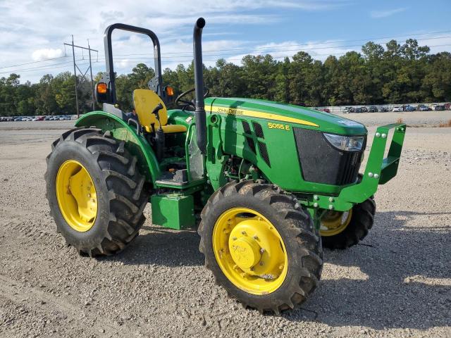 1PY5055EHNN154631 - 2022 JOHN DEERE 5055E GREEN photo 1