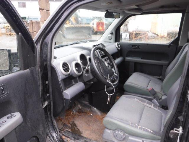 5J6YH28544L023979 - 2004 HONDA ELEMENT EX BLACK photo 7