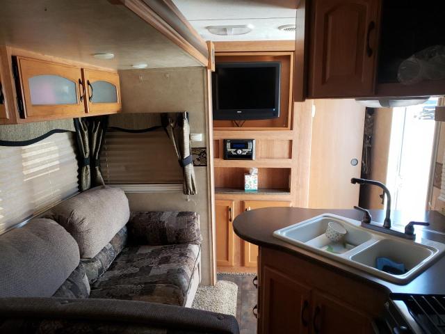 4YDT31121A1533784 - 2010 KEYSTONE SPRINTER WHITE photo 5