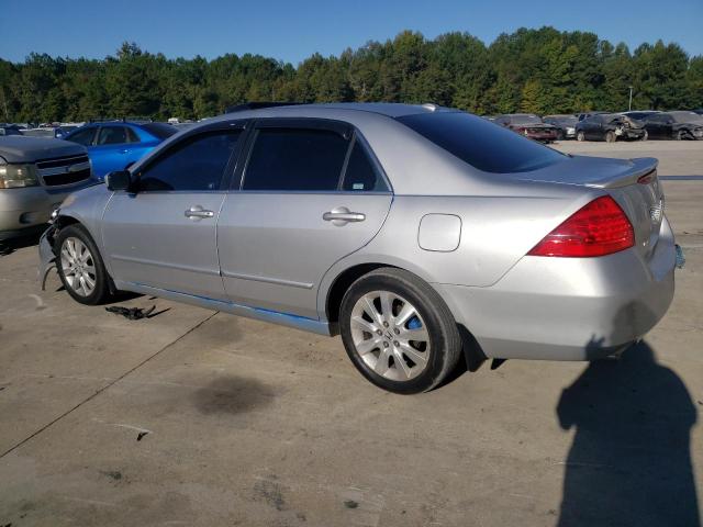 1HGCM66867A068309 - 2007 HONDA ACCORD EX SILVER photo 2