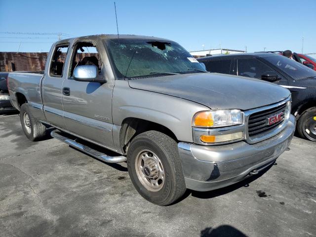 1GTFC29U6XZ522138 - 1999 GMC NEW SIERRA C2500 SILVER photo 4