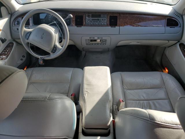 1LNHM81W81Y739155 - 2001 LINCOLN TOWN CAR EXECUTIVE SILVER photo 8