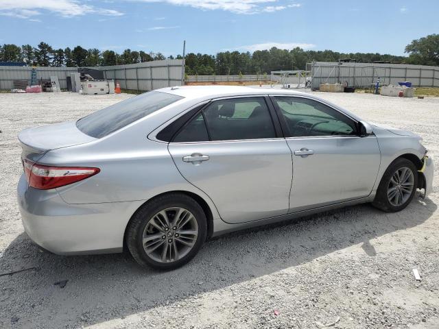 4T1BF1FK6HU452539 - 2017 TOYOTA CAMRY LE SILVER photo 3