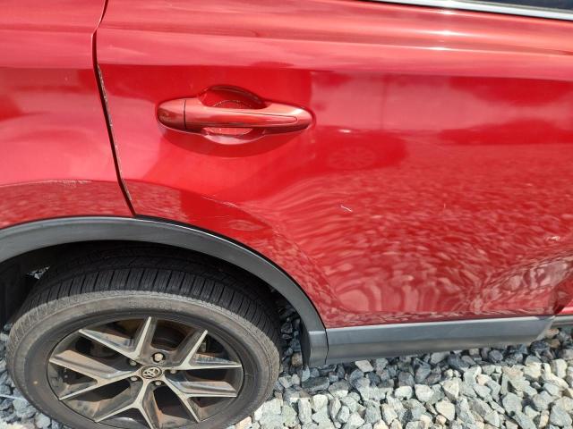 JTMNFREV0HJ123817 - 2017 TOYOTA RAV4 SE 红色 照片 11