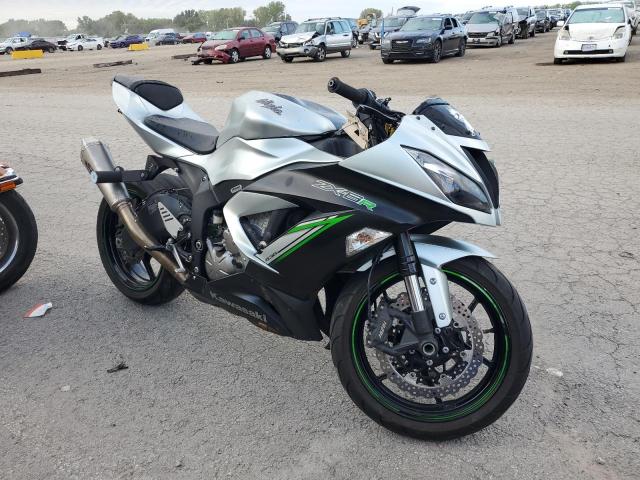 JKBZXJE15FA014320 - 2015 KAWASAKI ZX636 E SILVER photo 1