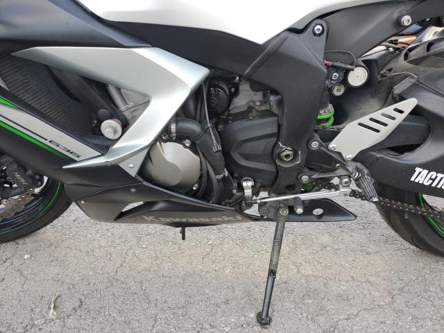 JKBZXJE15FA014320 - 2015 KAWASAKI ZX636 E SILVER photo 7