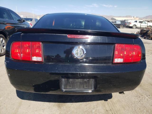 1ZVHT80N285160963 - 2008 FORD MUSTANG BLACK photo 6