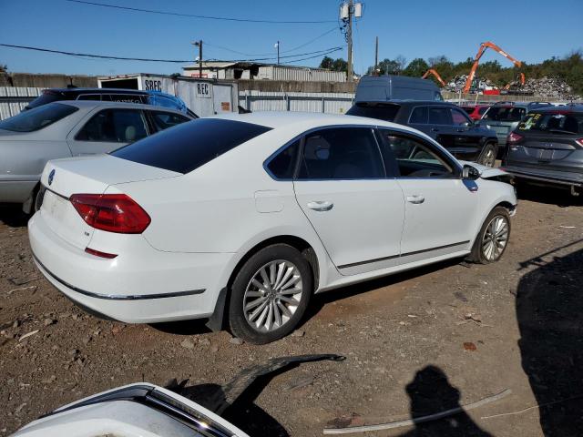 1VWBT7A38GC018043 - 2016 VOLKSWAGEN PASSAT SE WHITE photo 3