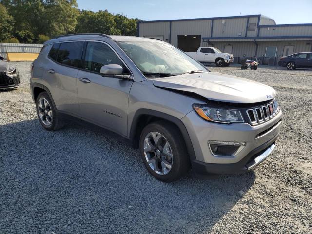 3C4NJCCB6KT679828 - 2019 JEEP COMPASS LIMITED ვერცხლისფერი ფოტო 4