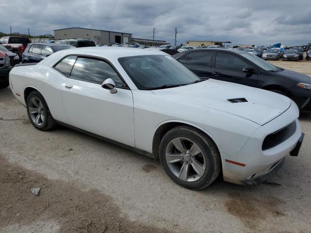 2C3CDZAGXGH184004 - 2016 DODGE CHALLENGER SXT WHITE photo 4