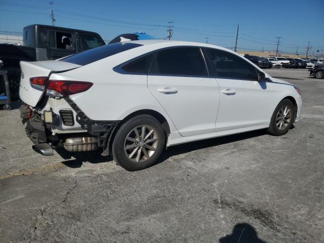 5NPE24AF7JH720006 - 2018 HYUNDAI SONATA SE თეთრი ფოტო 3