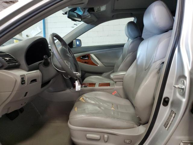 4T1BK3EK1BU627733 - 2011 TOYOTA CAMRY SE SILVER photo 7