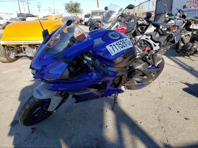 JYARJ28Y5LA002881 - 2020 YAMAHA YZFR6 C BLUE photo 2