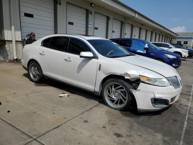 1LNHL9FT6BG600706 - 2011 LINCOLN MKS WHITE photo 4