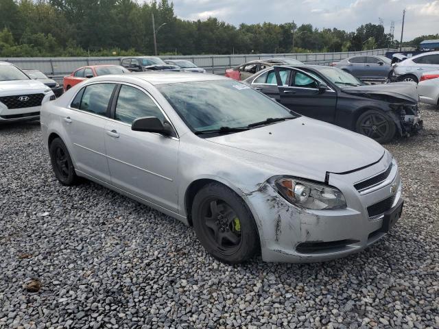 1G1ZB5E15BF227550 - 2011 CHEVROLET MALIBU LS Argent photo 4