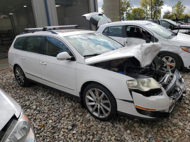 WVWRU73C48E096837 - 2008 VOLKSWAGEN PASSAT WAGON VR6 4MOTION WHITE photo 4