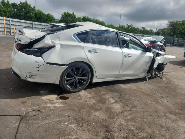 1N4AL3APXJC264731 - 2018 NISSAN ALTIMA 2.5 WHITE photo 3