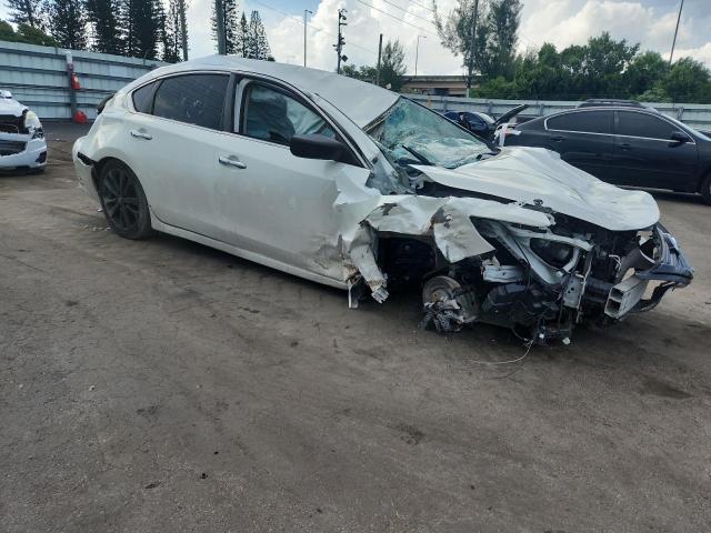 1N4AL3APXJC264731 - 2018 NISSAN ALTIMA 2.5 WHITE photo 4