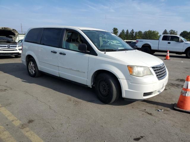 2A8HR44H48R746798 - 2008 CHRYSLER TOWN & COU LX WHITE photo 4