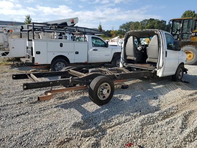 1HA0GSFG2KN010705 - 2019 CHEVROLET EXPRESS G3 Ақ фото 3