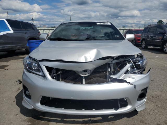 1NXBU4EE1AZ372297 - 2010 TOYOTA COROLLA BASE ვერცხლისფერი ფოტო 5