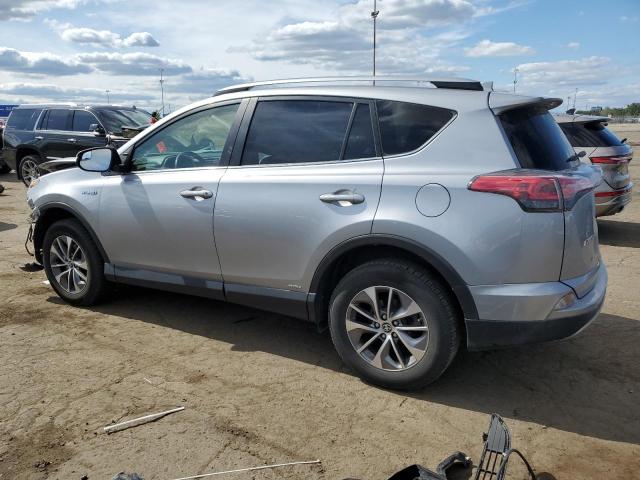 JTMRJREV5JD199022 - 2018 TOYOTA RAV4 HV LE Серебристый фото 2