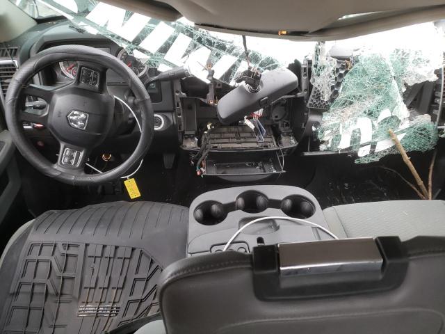 3C6UR5DL4JG242688 - 2018 RAM 2500 SLT თეთრი ფოტო 8