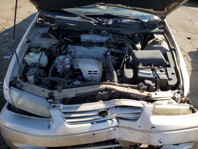 4T1BG22K5XU881095 - 1999 TOYOTA CAMRY CE TAN photo 11