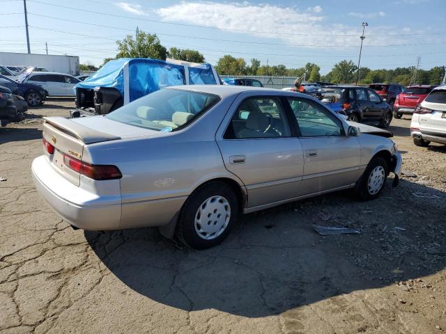 4T1BG22K5XU881095 - 1999 TOYOTA CAMRY CE TAN photo 3