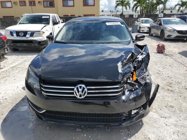 1VWBV7A30FC014724 - 2015 VOLKSWAGEN PASSAT SE Czarny zdjęcie 5