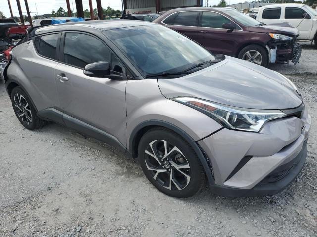 NMTKHMBXXKR083227 - 2019 TOYOTA C-HR XLE 银色 照片 4