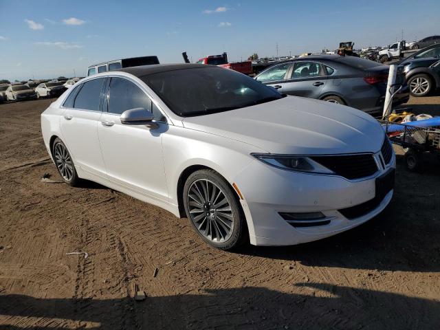 3LN6L2JK0DR815829 - 2013 LINCOLN MKZ WHITE photo 4