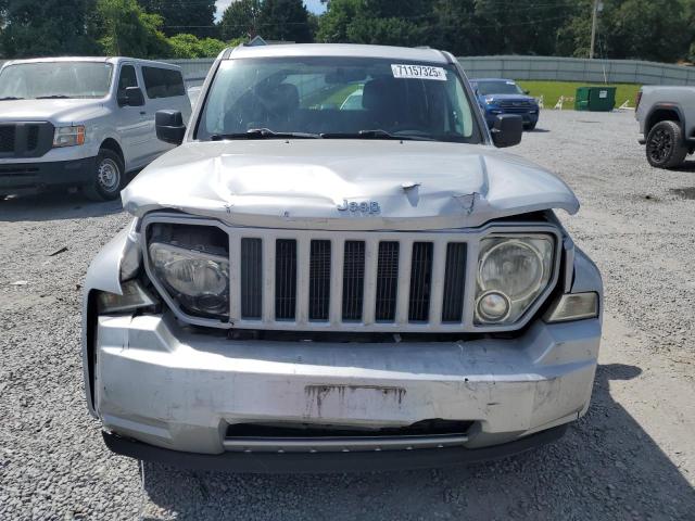 1C4PJMAK5CW146995 - 2012 JEEP LIBERTY SPORT 银色 照片 5