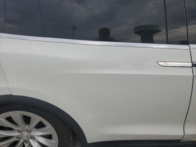 5YJXCBE21MF320673 - 2021 TESLA MODEL X 白色 照片 11