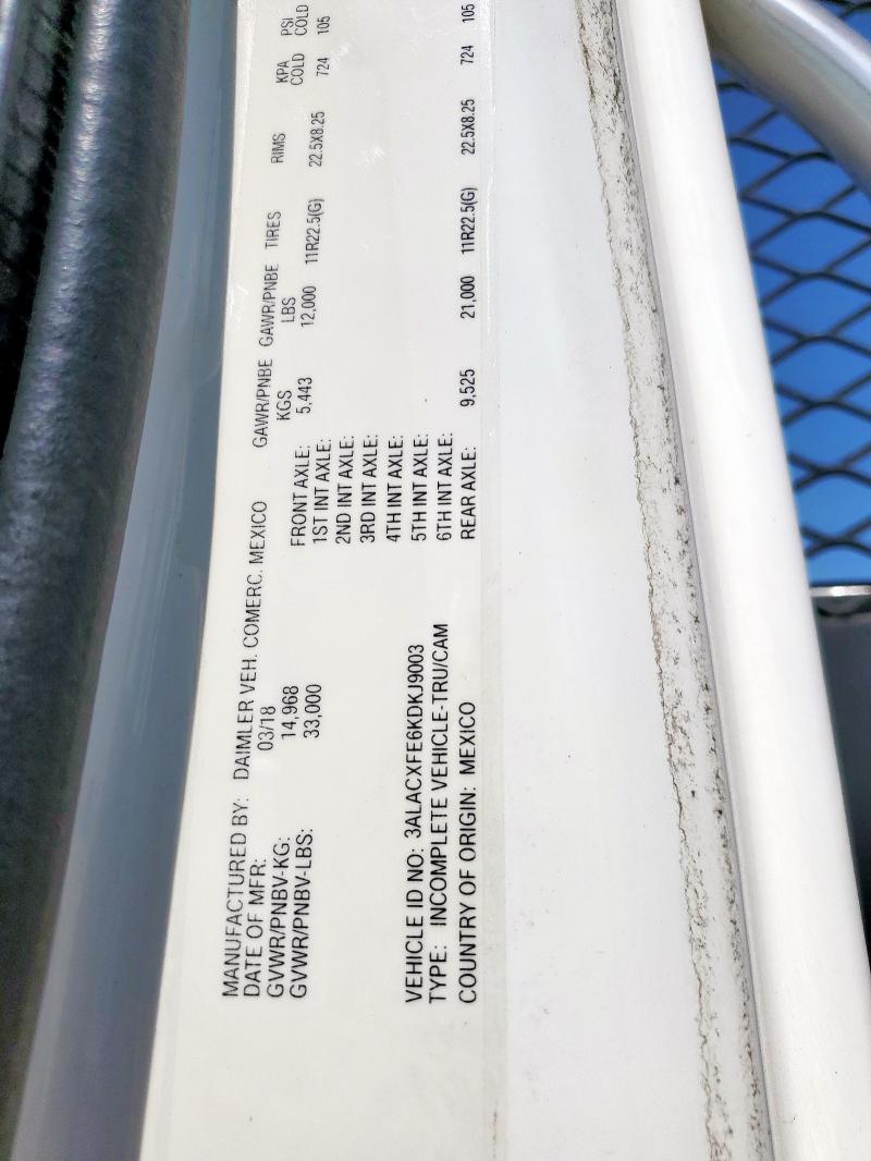 3ALACXFE6KDKJ9003 - 2019 FREIGHTLINER M2 106 MEDIUM DUTY WHITE photo 13