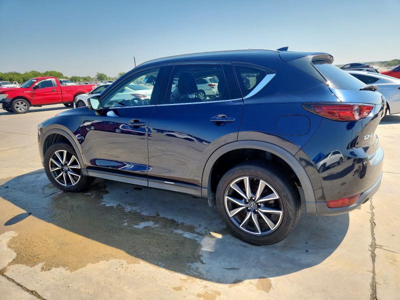 JM3KFADM7J1346768 - 2018 MAZDA CX-5 GRAND TOURING BLUE photo 2