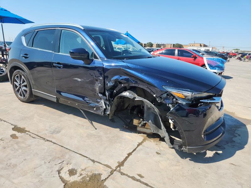 JM3KFADM7J1346768 - 2018 MAZDA CX-5 GRAND TOURING BLUE photo 4