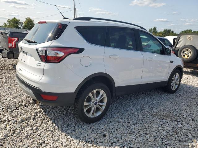 1FMCU9GDXJUC86069 - 2018 FORD ESCAPE SE WHITE photo 3
