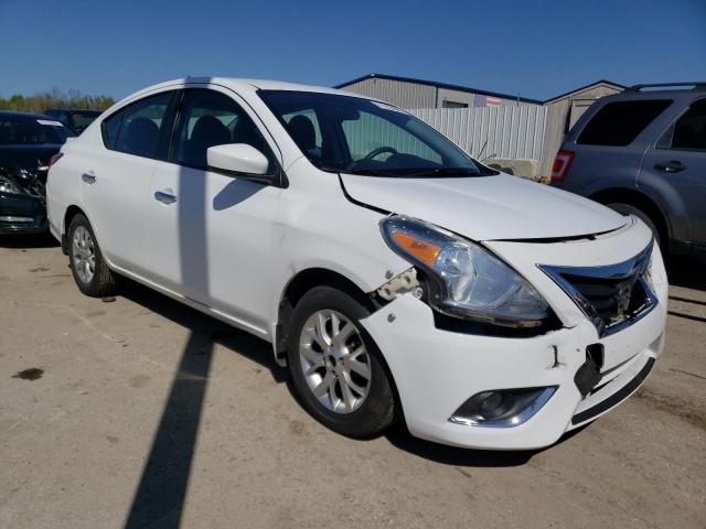 3N1CN7AP1GL885683 - 2016 NISSAN VERSA S WHITE photo 4