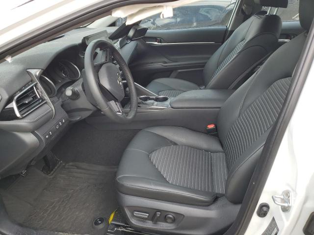 4T1T11AK0PU814678 - 2023 TOYOTA CAMRY SE NIGHT SHADE WHITE photo 7