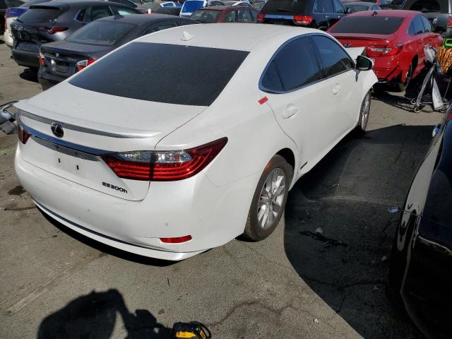 JTHBW1GG4E2073611 - 2014 LEXUS ES 300H WHITE photo 3